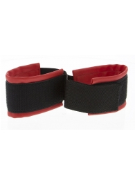 Полиуретановые манжеты для фиксации рук вместе Bound Together Wrist Restraints - Blush Novelties - купить с доставкой в Череповце